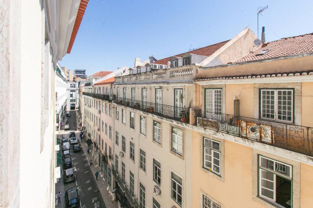 Appartement Made For The Lovers- Urban Charm In Chiado Lissabon