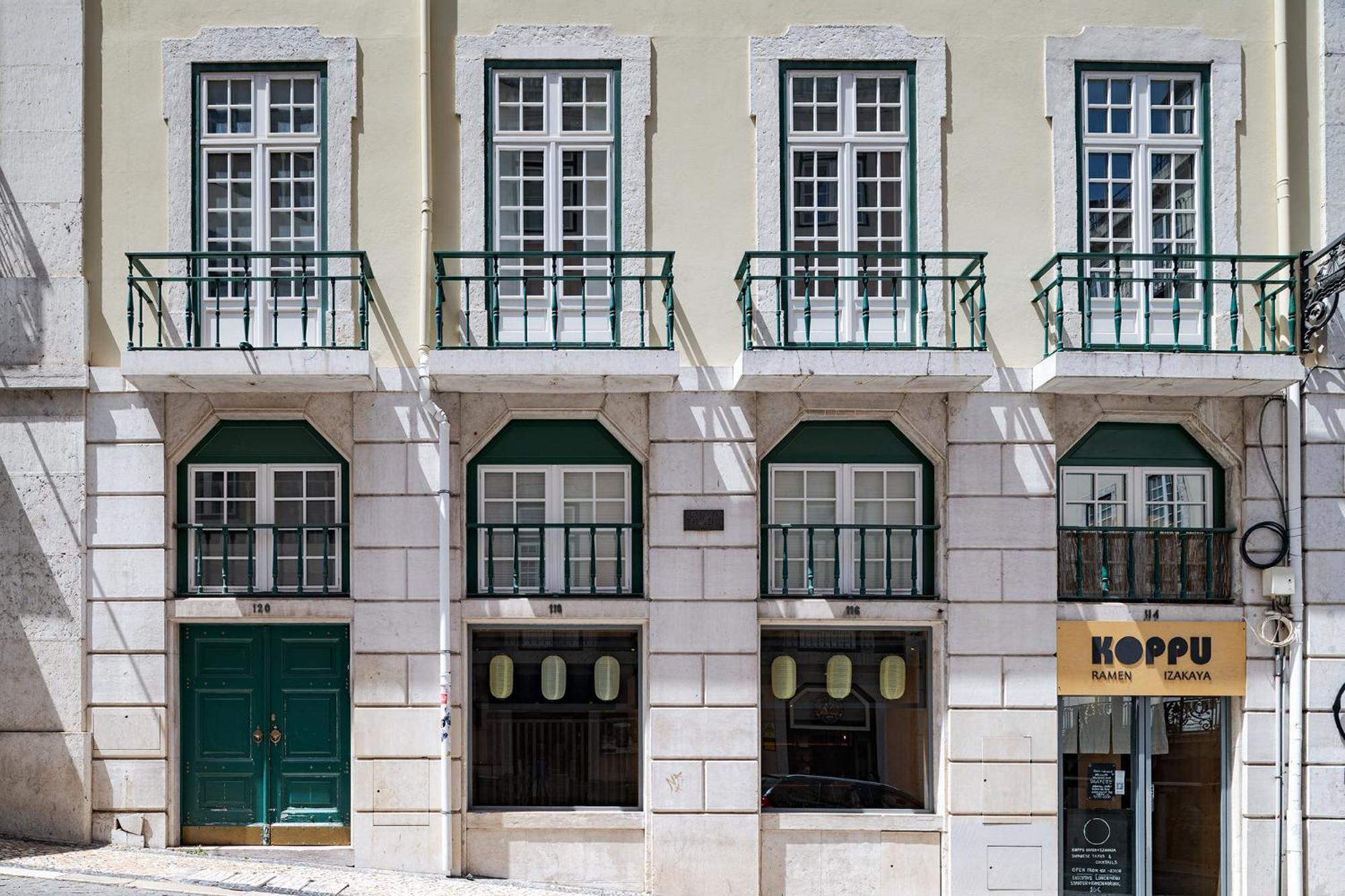 Apartment Made For The Lovers- Urban Charm In Chiado