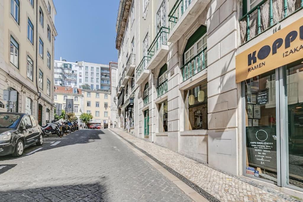 Appartement Made For The Lovers- Urban Charm In Chiado Lissabon