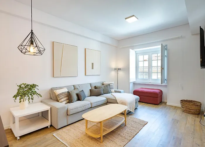 Made For The City Lovers- Urban Charm In Chiado